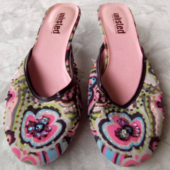 Colorful Unlisted Heeled Flats with Sequin Details - Picture 2 of 6
